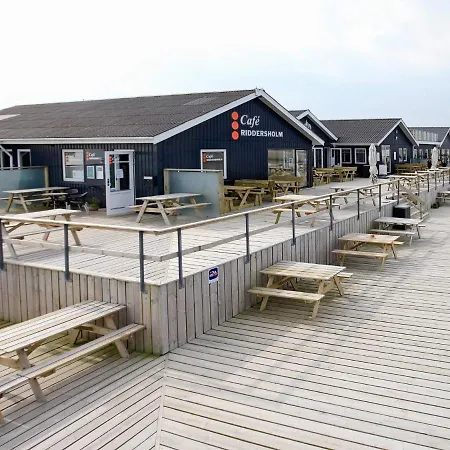14 Person Holiday In